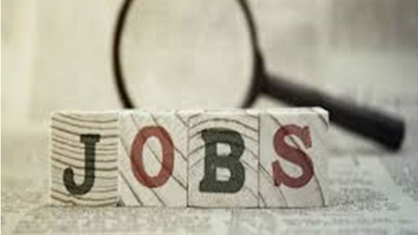 പറ്റാവുന്നത്ര പണം കൈക്കലാക്കി മുങ്ങും