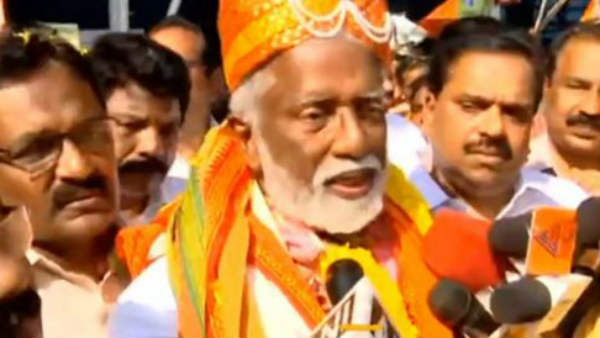 ശക്തമായ ത്രികോണ മല്സരം ശക്തമായ ത്രികോണ മല്സരം