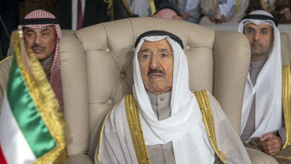 കൊട്ടാരത്തിന് മുകളില്‍