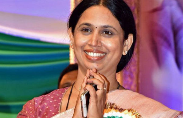  വ്യാഴാഴ്ച എത്തണം