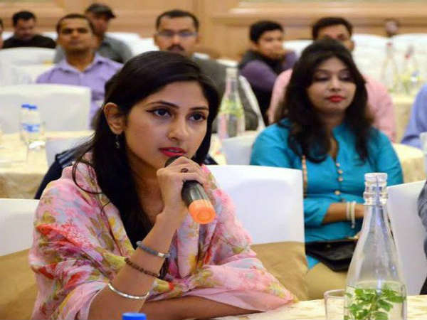  അതിഥി മറുകണ്ടം ചാടുമോ? 