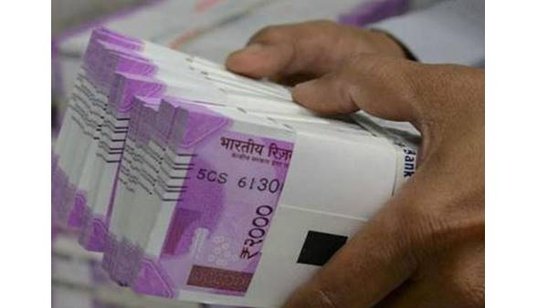 cash-1570704 cash-1570704