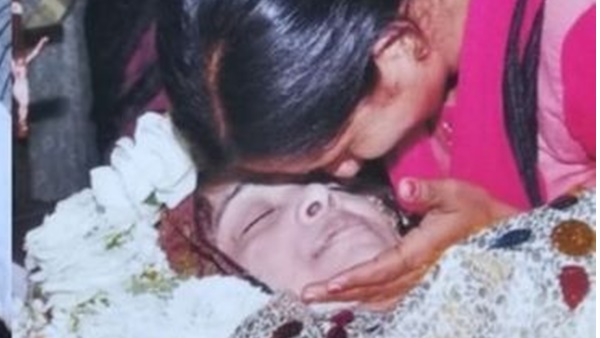 മനഃപ്പൂര്‍വ്വം വൈകിപ്പിച്ചു