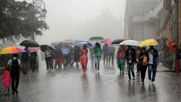 മഴ കനക്കുന്നു