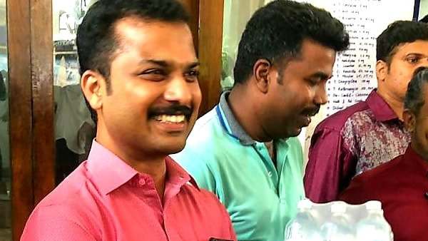 കൂടുതൽ ഇക്കാര്യത്തിൽ പറയുന്നില്ല കൂടുതൽ ഇക്കാര്യത്തിൽ പറയുന്നില്ല