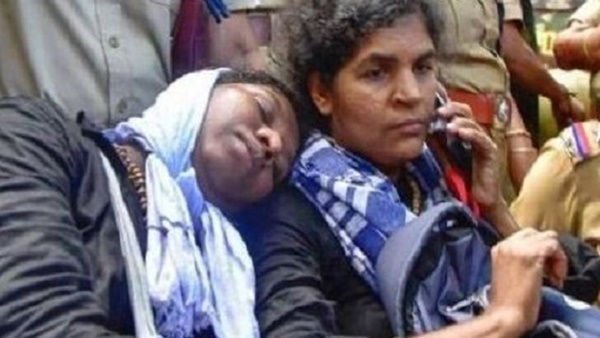 കനക ദുർഗയും ബിന്ദുവും സന്നിധാനത്ത്