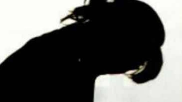 വേദനയോടെ വേദനയോടെ