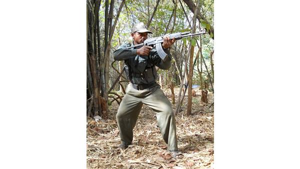 അലൻ ആറ് ഫോണുകൾ ഉപയോഗിച്ചു