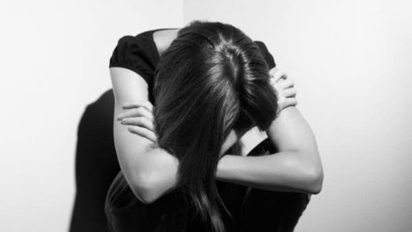 മദ്യവും ശീതളപാനീയവും കഴിപ്പിച്ചു 