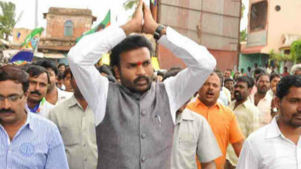 രാജി ഭീഷണി മുഴക്കി ശ്രീരാമുലു