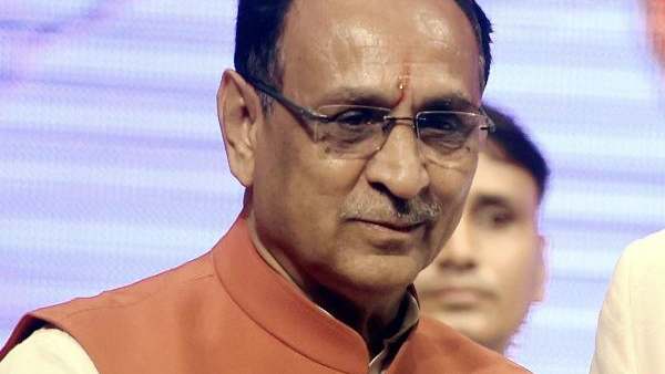 ദളിത് നേതാക്കൾക്കെതിരെ