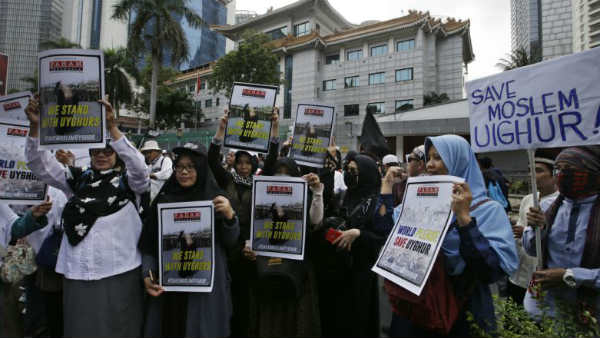  ഭരണകൂടത്തിനെതിരെ പ്രതിഷേധം