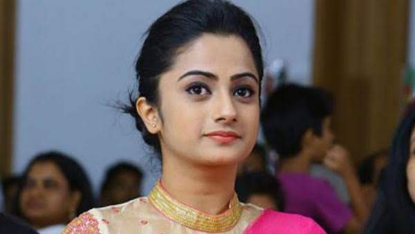 നമിത പ്രമോദിന് പൊങ്കാല