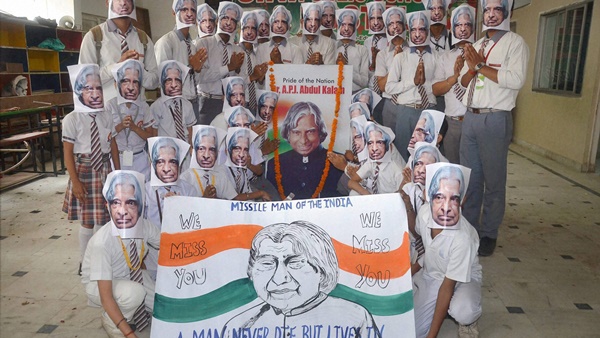 ശരാശരി പ്രായവും ജോലിയും ശരാശരി പ്രായവും ജോലിയും