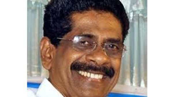 പുര കത്തുമ്പോൾ മുല്ലപ്പള്ളിയുടെ വാഴവെട്ട്