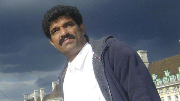 അറിയിക്കാന്‍ രണ്ട് പേരെ