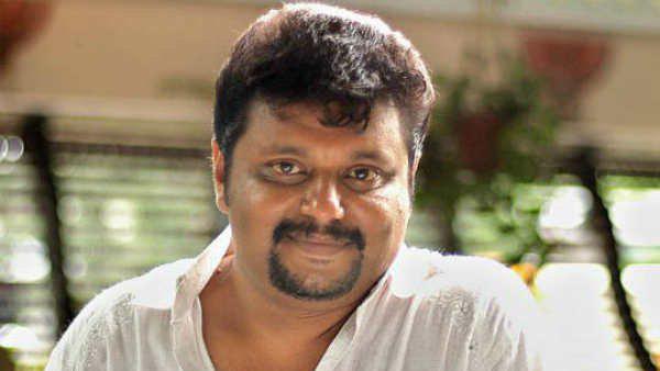 കുറേ വർഷം പിന്നിലോട്ട് സഞ്ചരിച്ചു