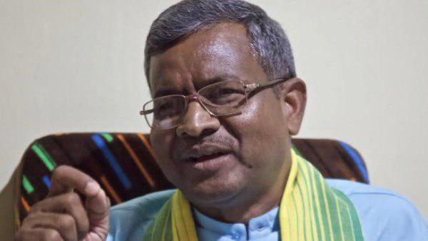 മൂന്ന് സീറ്റുകളില്‍