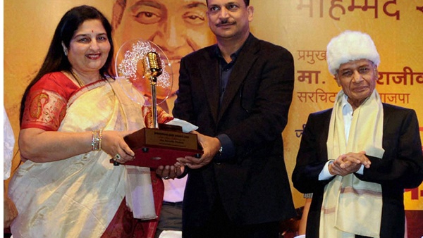  അനുരാധ തന്റെ അമ്മ