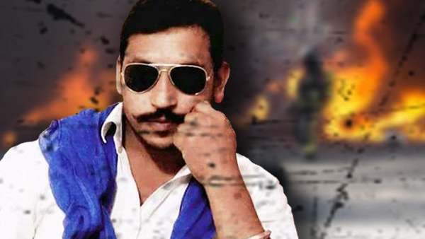 പീഡിപിക്കുന്നുവെന്ന് ജിഗ്നേഷ്