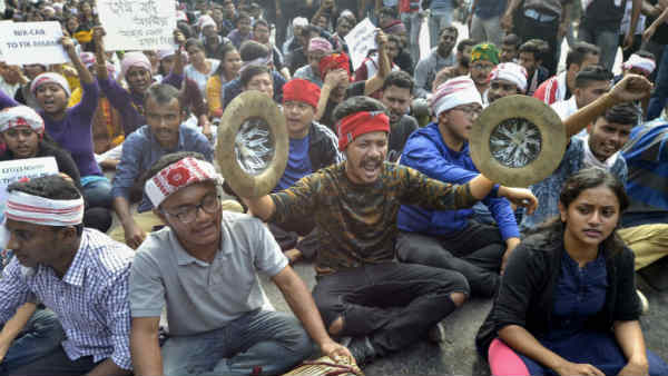  കോണ്‍ഗ്രസിന് എതിരെ..