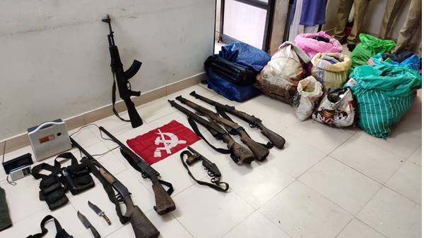 പോലീസ് സ്റ്റേഷനുകളിൽ നിന്നു കവര്ന്ന തോക്കുകൾ പോലീസ് സ്റ്റേഷനുകളിൽ നിന്നു കവര്ന്ന തോക്കുകൾ