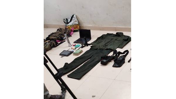 അവർ കീഴടങ്ങാൻ വന്നവരല്ല അവർ കീഴടങ്ങാൻ വന്നവരല്ല