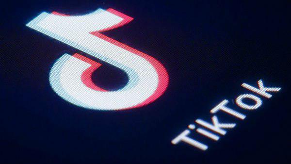  ഇന്റർനെറ്റിൽ തരംഗം