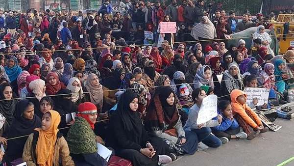 എത്രനാൾ ഇങ്ങനെ തുടരും?