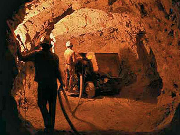 ഖനികള്‍ പാട്ടത്തിന് നല്‍കും