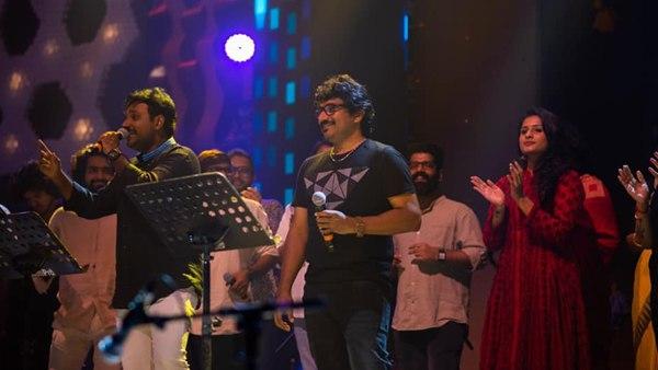  ദുരിതാശ്വാസ നിധിയിലേക്ക്