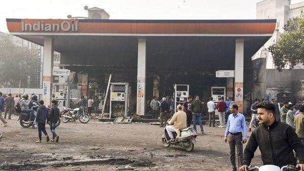 ബോര്‍ഡു മാത്രം