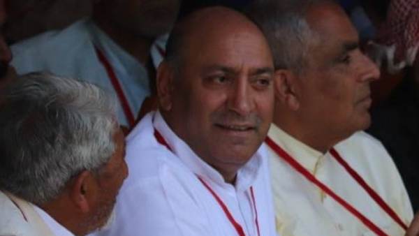 പാർട്ടി വിട്ട് മുൻ മന്ത്രി