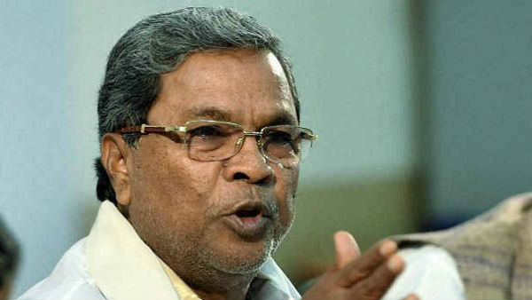 സിദ്ധരാമയ്യയെ വിളിച്ചു
