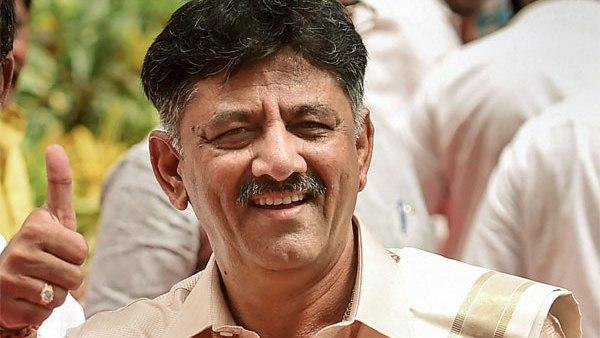 തിരികെ എത്തുന്നു