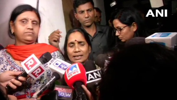 എനിക്കൊപ്പം ഉണ്ടയിരുന്നു എനിക്കൊപ്പം ഉണ്ടയിരുന്നു