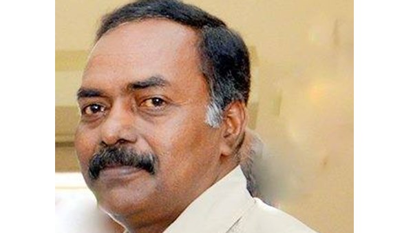 പൂക്കാടൻ പൗലോസ് എന്ന വില്ലൻ