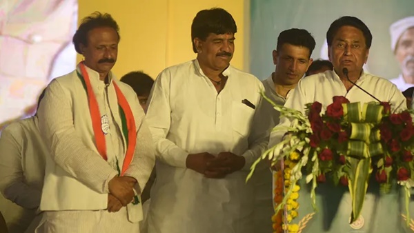 കമല്‍നാഥിന്‍റെ സാന്നിധ്യം