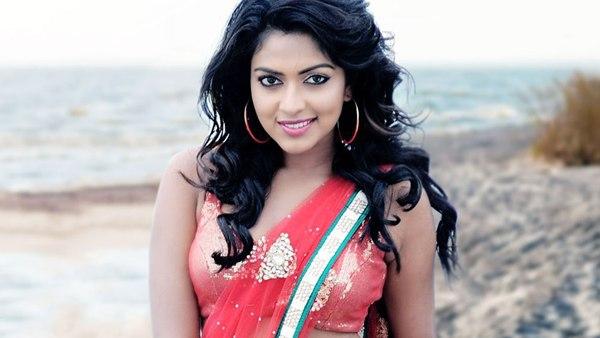 സ്ത്രീകളുടെ മരണത്തിന് തുല്ല്യം