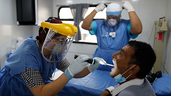  പോലീസിന് തലവേദന 