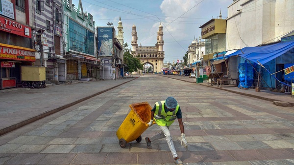 സമ്പദ് ഘടന തകരാതിരിക്കാന്‍