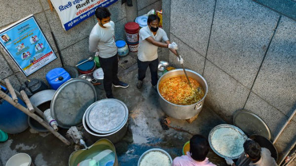 വിരുന്നൊരുക്കി അവര്‍