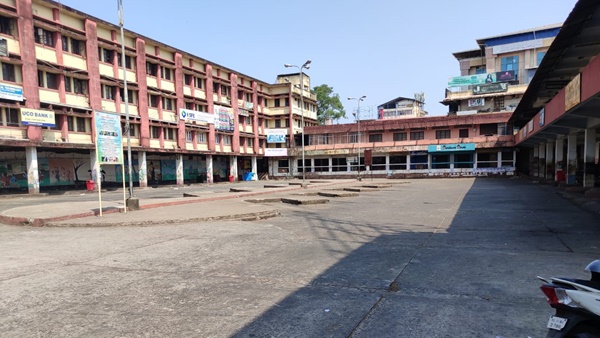 അവശ്യ സര്‍വീസുകള്‍ക്ക് മാത്രം