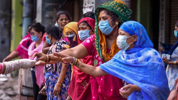 40,000 നാലായിരം കോടിയുടെ ബിസിനസ്