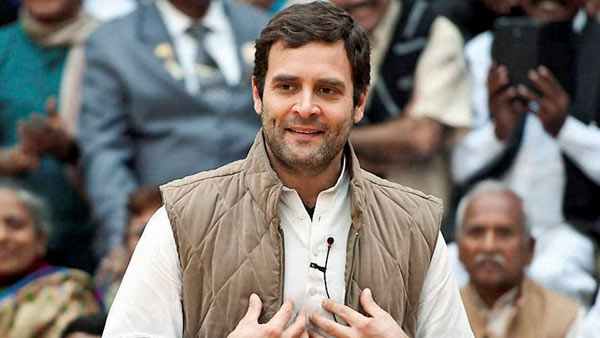 പൊതുജന മധ്യത്തിലുണ്ടാവുക