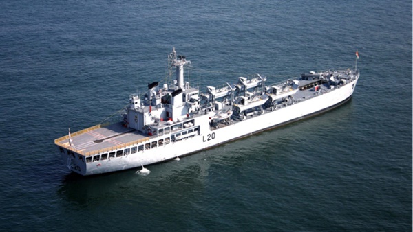 കൊച്ചി നേവല്‍ ബേസിലേക്ക്