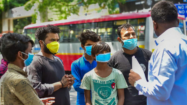 സഹായമായി യുവാവ്