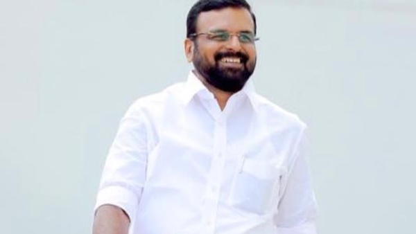 താഴിട്ട് പൂട്ടിയ വിവരം