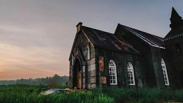  'തള്ളിപ്പറയൽ' നാടകം