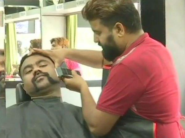  ബാർബർ ഷോപ്പുകൾ പ്രവർത്തിക്കാം